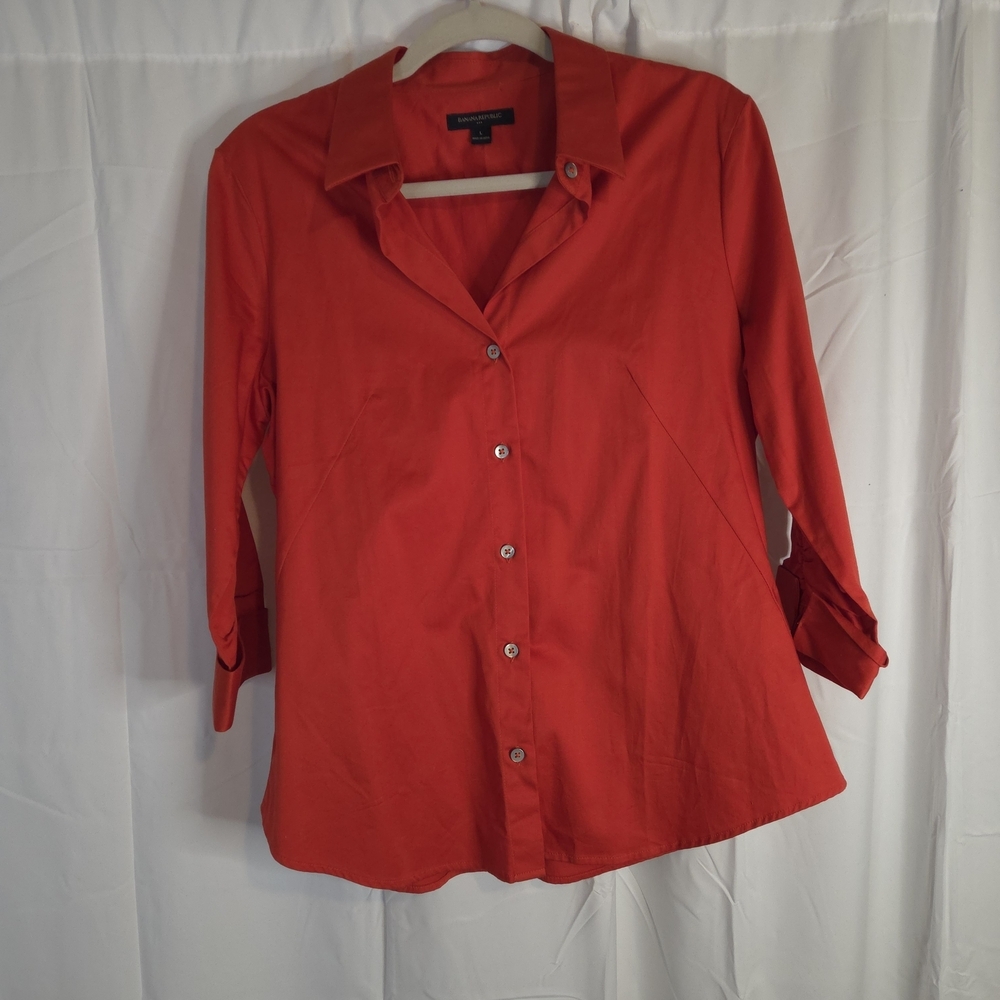 Banana Republic Women's Red Button-Down Shirt 3/4 Sleeves Fitted Size L
